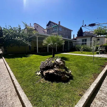 бербатови 2 ラヴダ